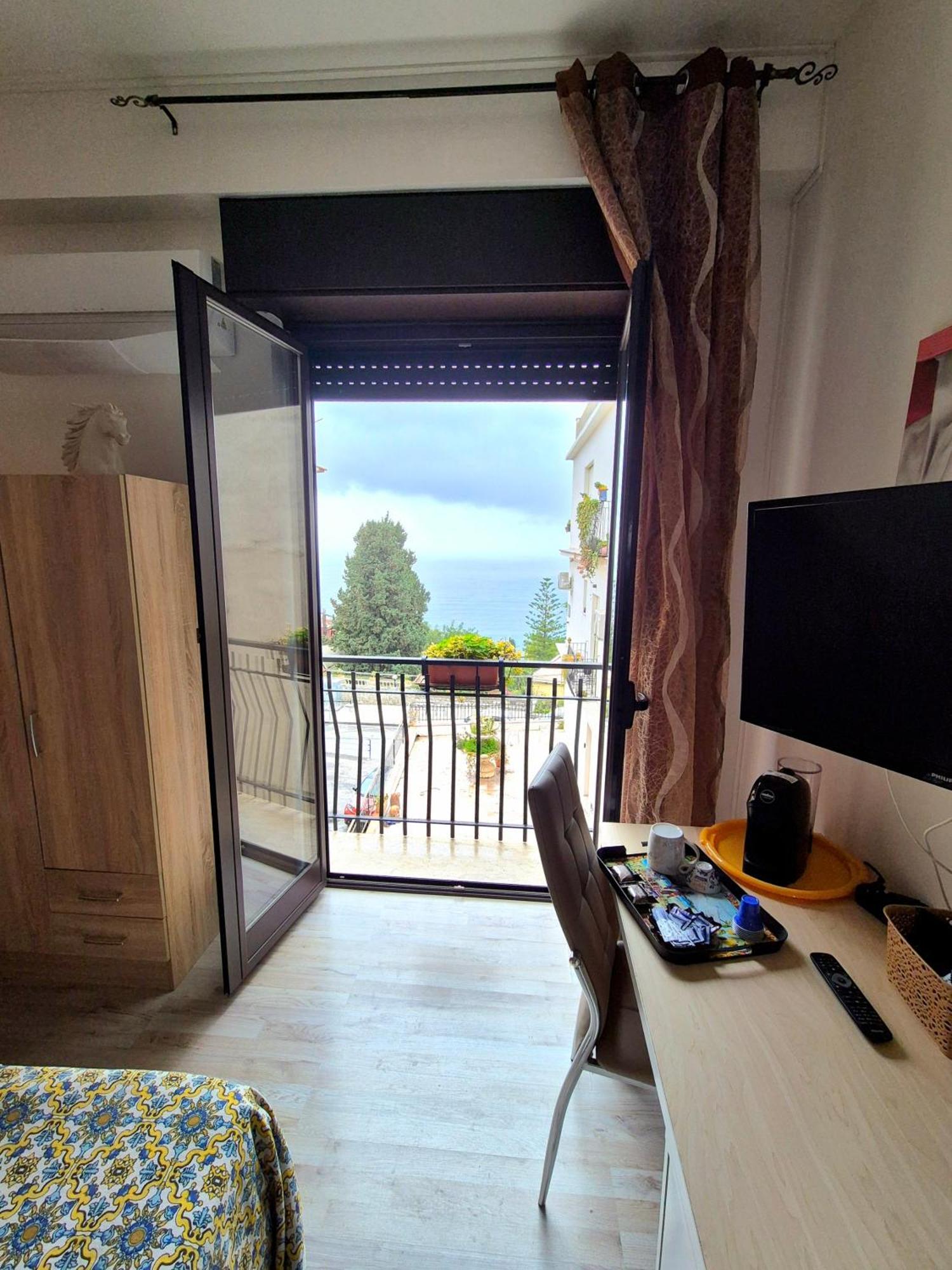 Bed and Breakfast Bella Taormina Esterno foto